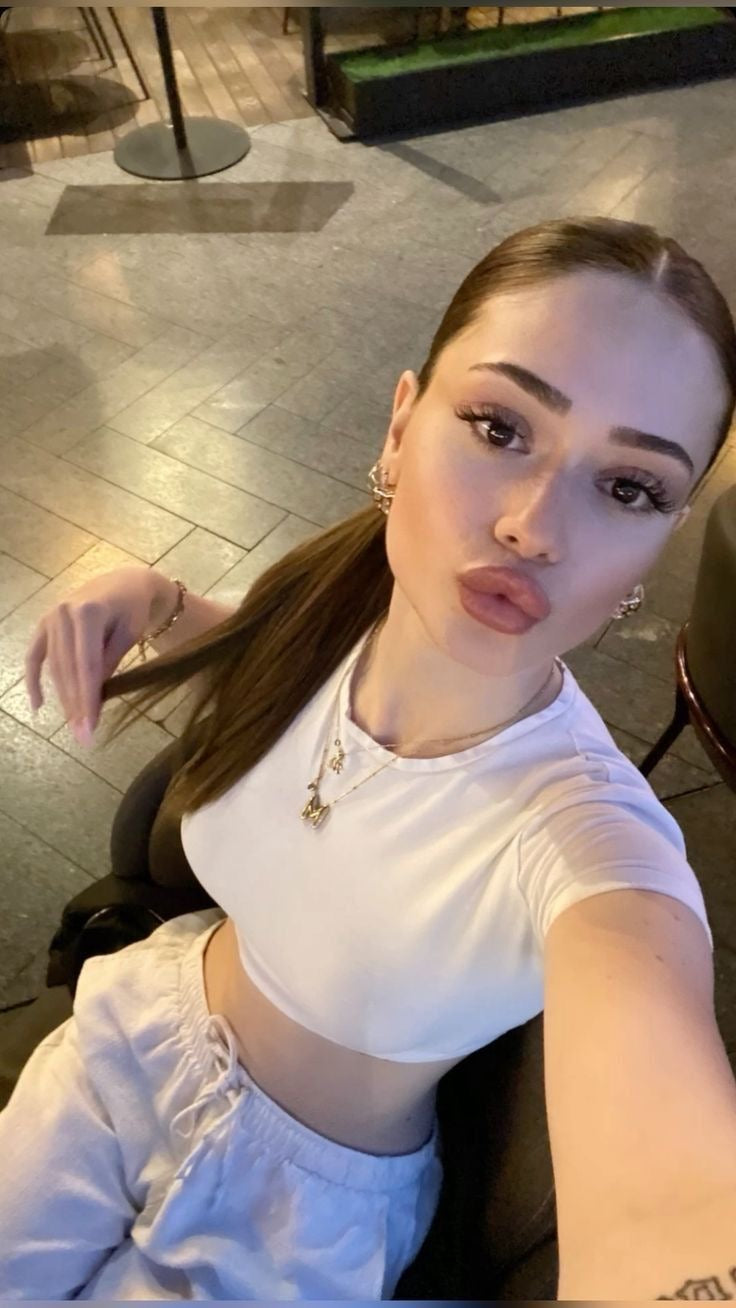 Maria F.